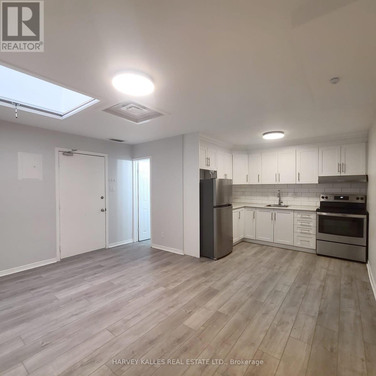 C - 201 Augusta Avenue, Toronto, Ontario M5T 2L4 - Photo 3 - C12949780