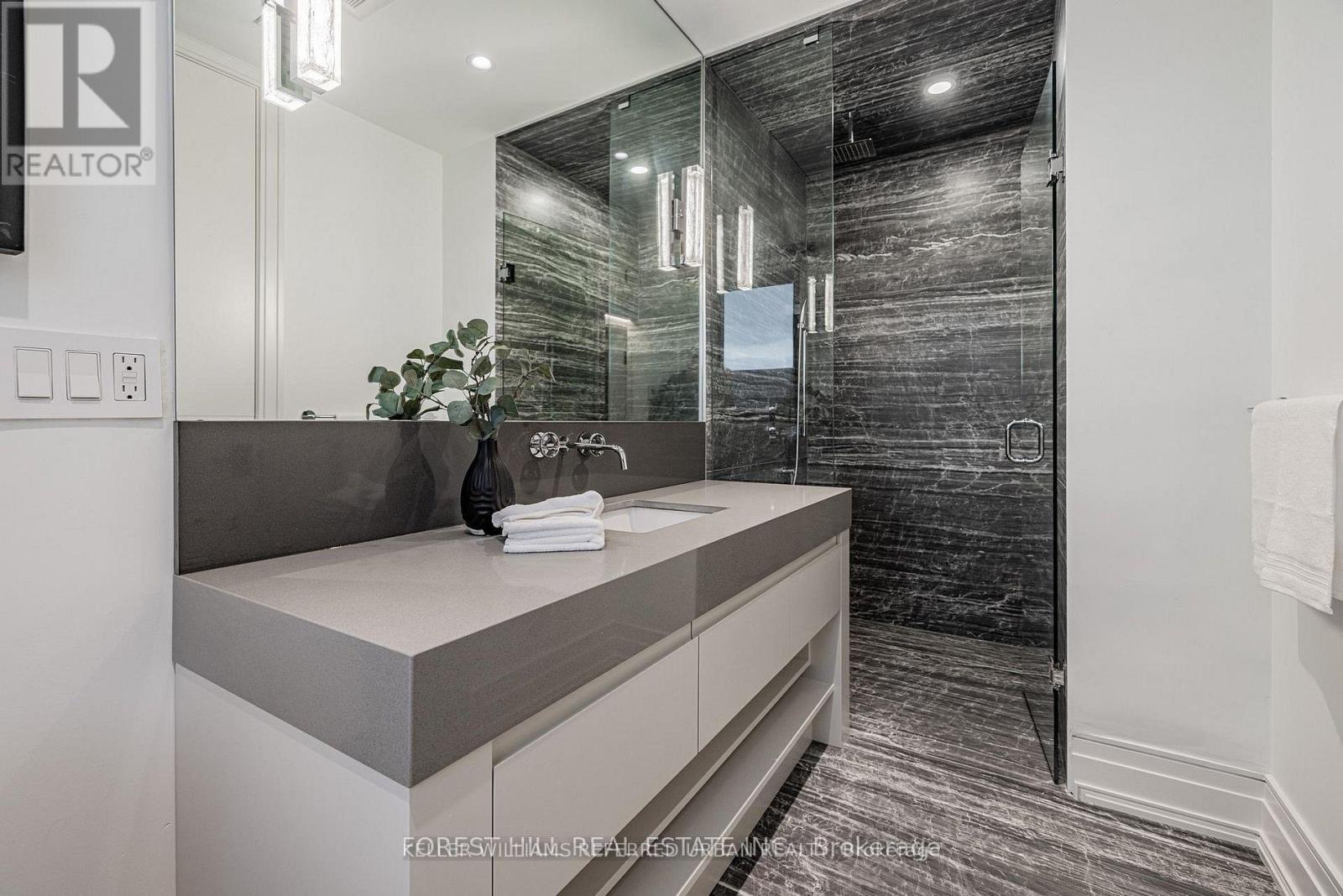 184 Poyntz Avenue, Toronto, Ontario  M2N 1J6 - Photo 40 - C13143252