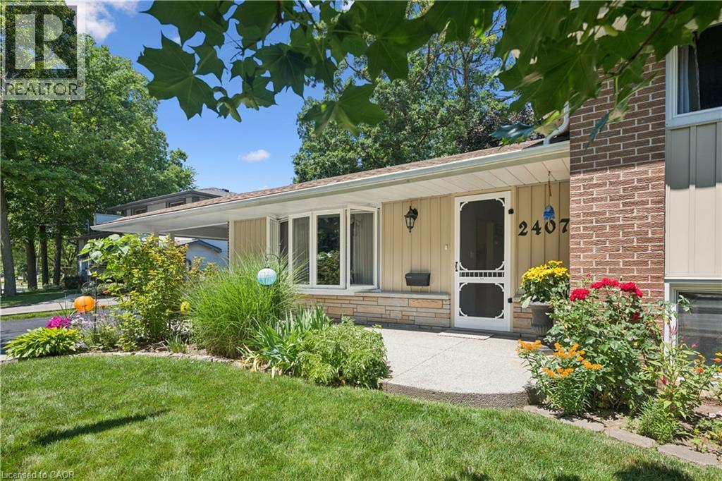 2407 St Frances Drive, Burlington, Ontario  L7P 1V3 - Photo 6 - 40853122
