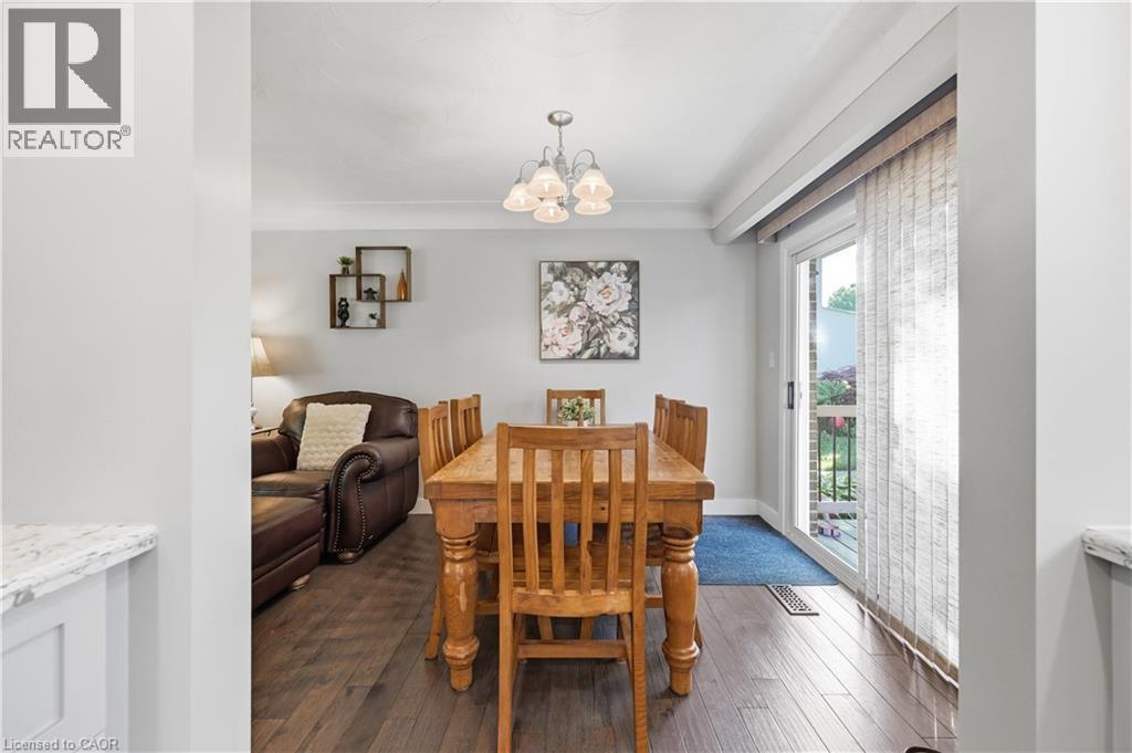 2407 St Frances Drive, Burlington, Ontario  L7P 1V3 - Photo 13 - 40853122