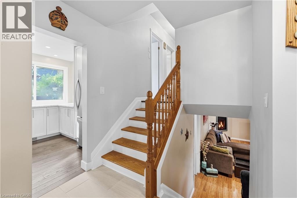 2407 St Frances Drive, Burlington, Ontario  L7P 1V3 - Photo 19 - 40853122
