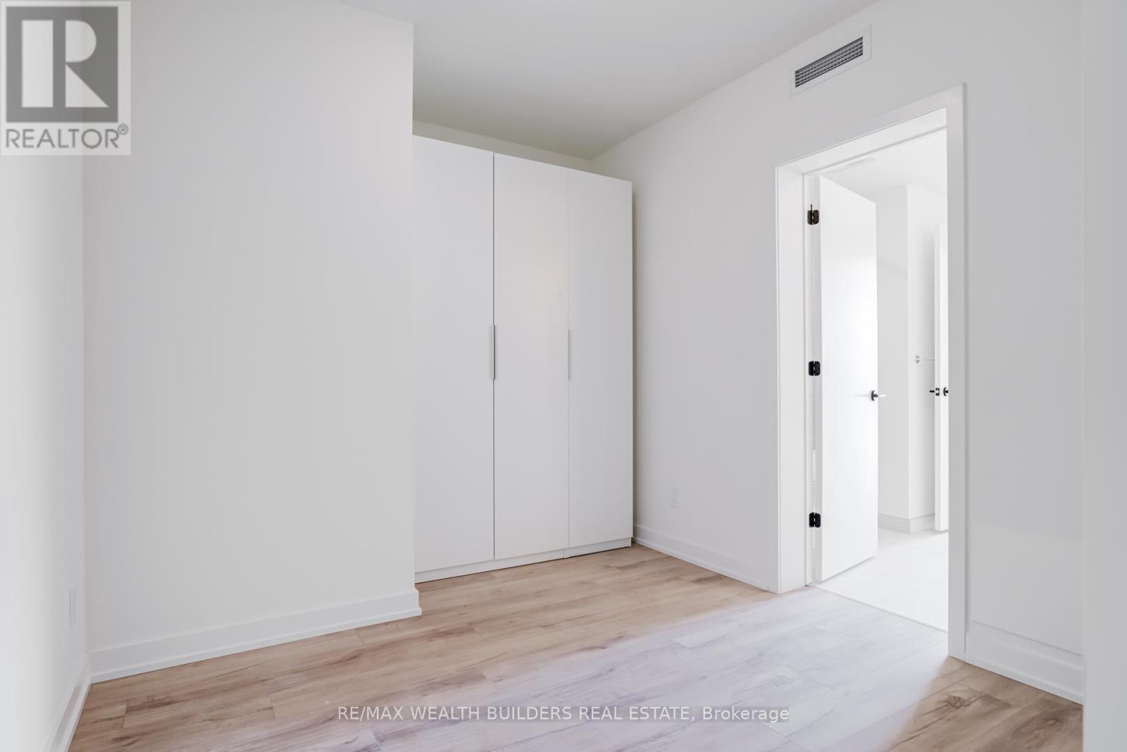 813 - 335 Wheat Boom Drive, Oakville, Ontario  L6H 7C2 - Photo 13 - W13666092