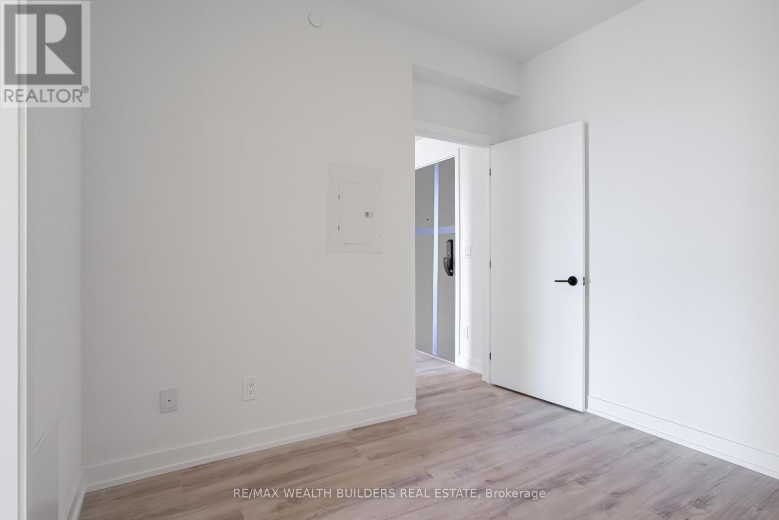 813 - 335 Wheat Boom Drive, Oakville, Ontario  L6H 7C2 - Photo 15 - W13666092