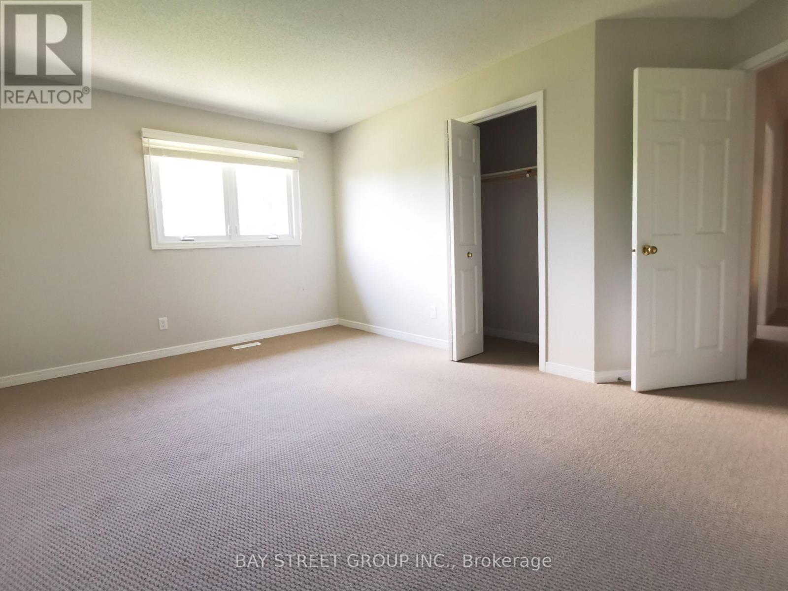 2034 Oxford Avenue, Oakville, Ontario  L6H 4K7 - Photo 13 - W13666100