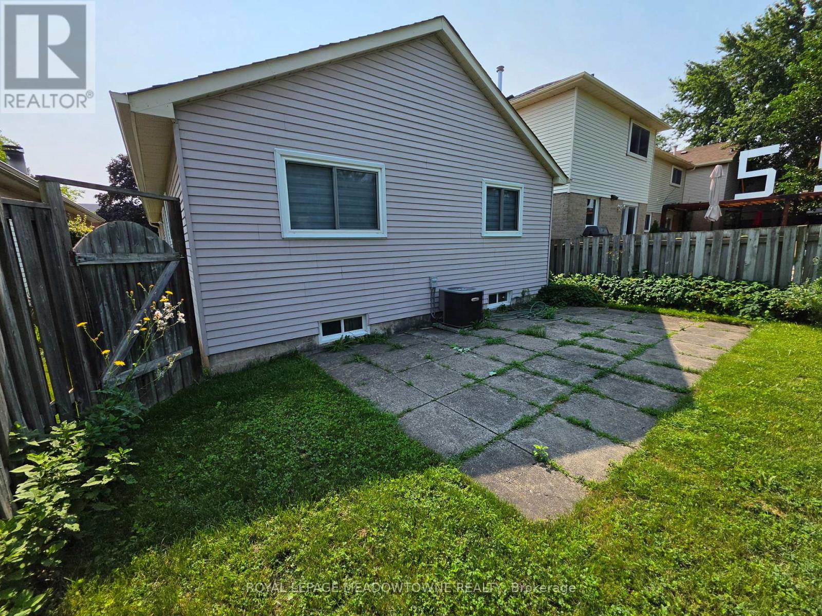 3123 Arnett Court, Mississauga, Ontario  L5N 3G8 - Photo 16 - W13666132