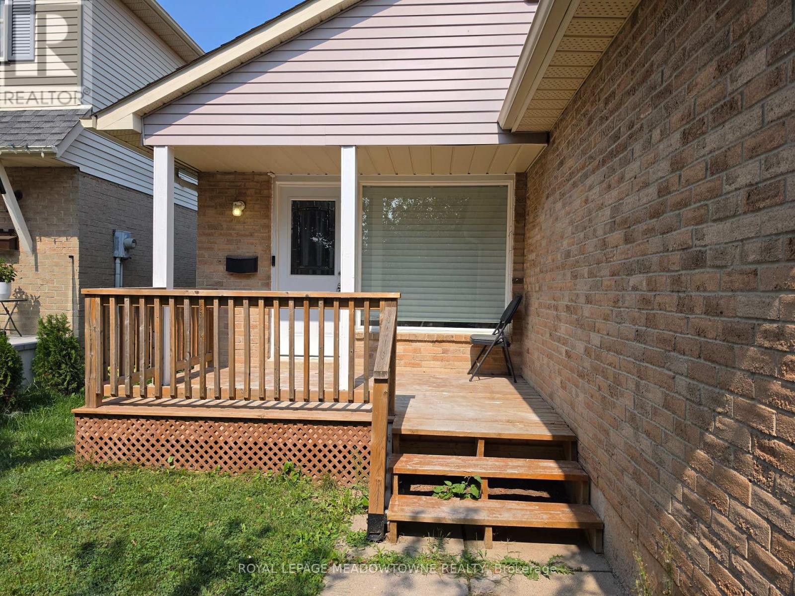 3123 Arnett Court, Mississauga, Ontario  L5N 3G8 - Photo 3 - W13666132