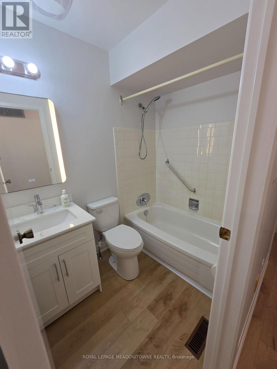 3123 Arnett Court, Mississauga, Ontario  L5N 3G8 - Photo 8 - W13666132