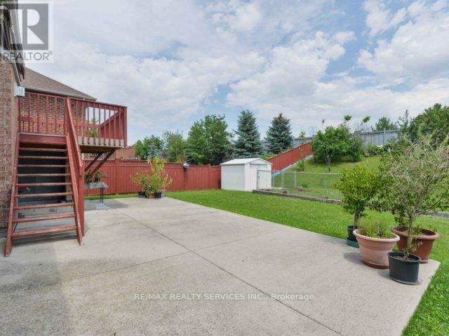 106 Pennyroyal Crescent, Brampton, Ontario L6S 6J6 - Photo 14 - W13666138