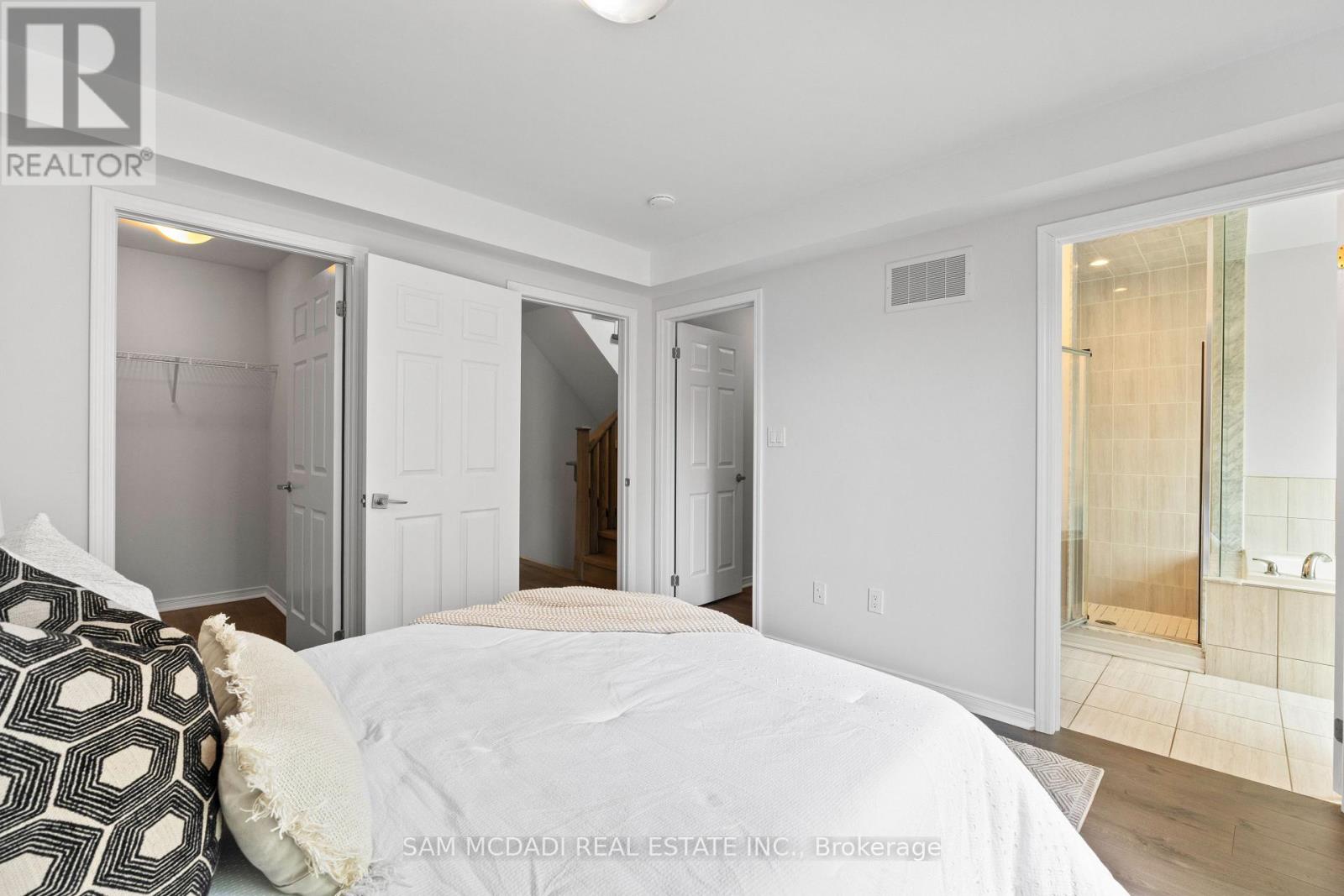 46 - 26 Applewood Lane, Toronto, Ontario  M9C 0C1 - Photo 18 - W13666148