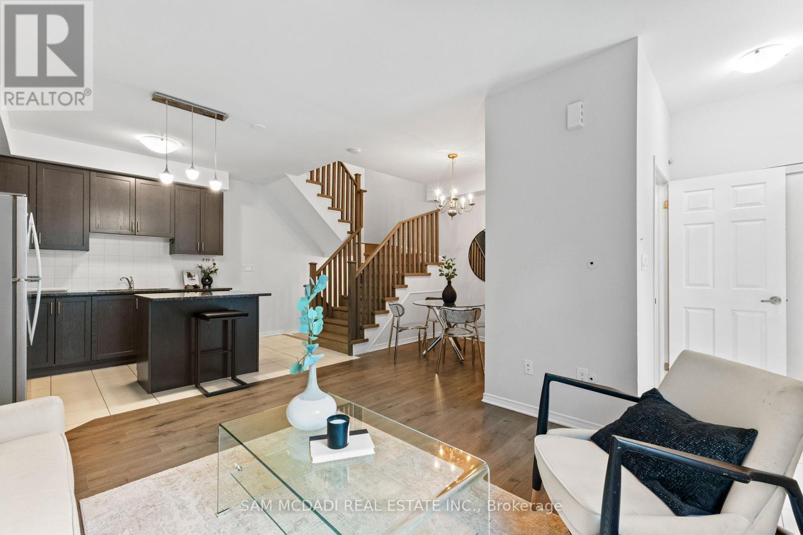 46 - 26 Applewood Lane, Toronto, Ontario  M9C 0C1 - Photo 3 - W13666148