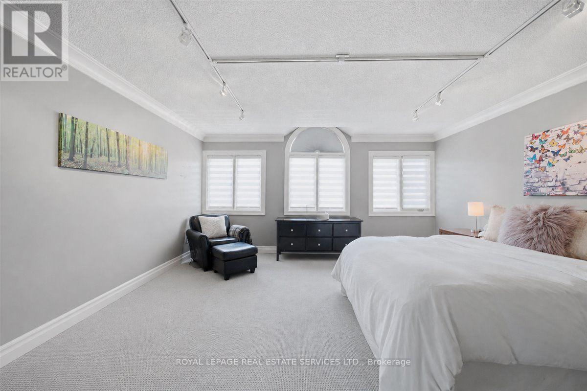 2268 Vista Oak Road, Oakville, Ontario  L6M 3L8 - Photo 25 - W13666158