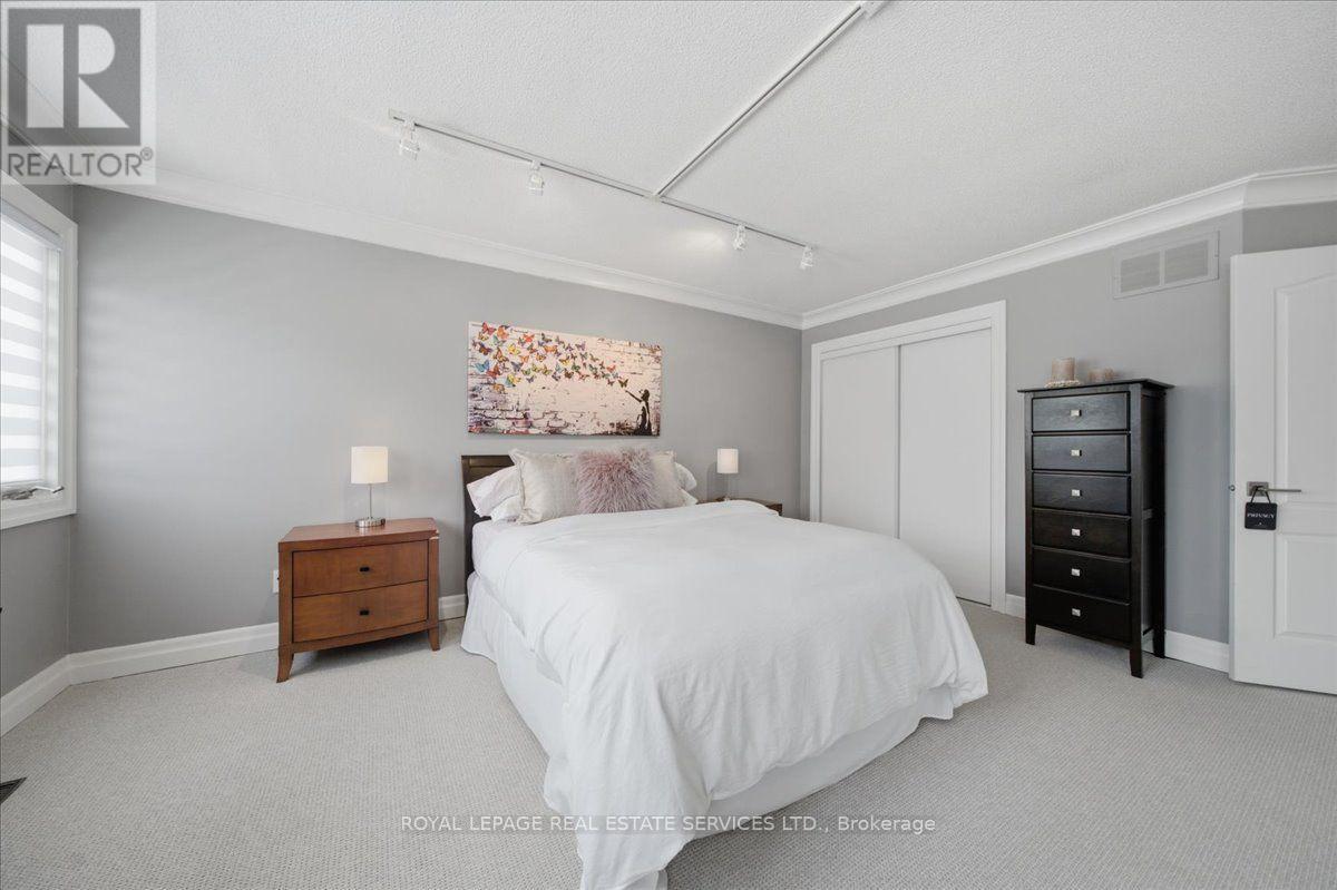 2268 Vista Oak Road, Oakville, Ontario  L6M 3L8 - Photo 26 - W13666158