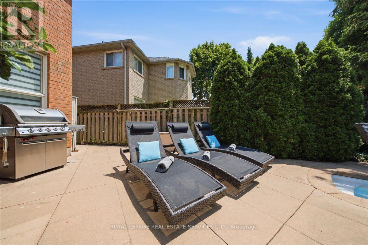 2268 Vista Oak Road, Oakville, Ontario  L6M 3L8 - Photo 36 - W13666158