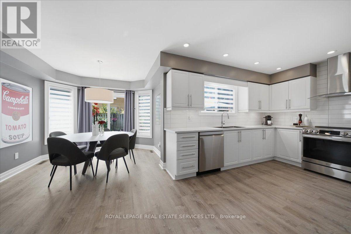 2268 Vista Oak Road, Oakville, Ontario  L6M 3L8 - Photo 9 - W13666158