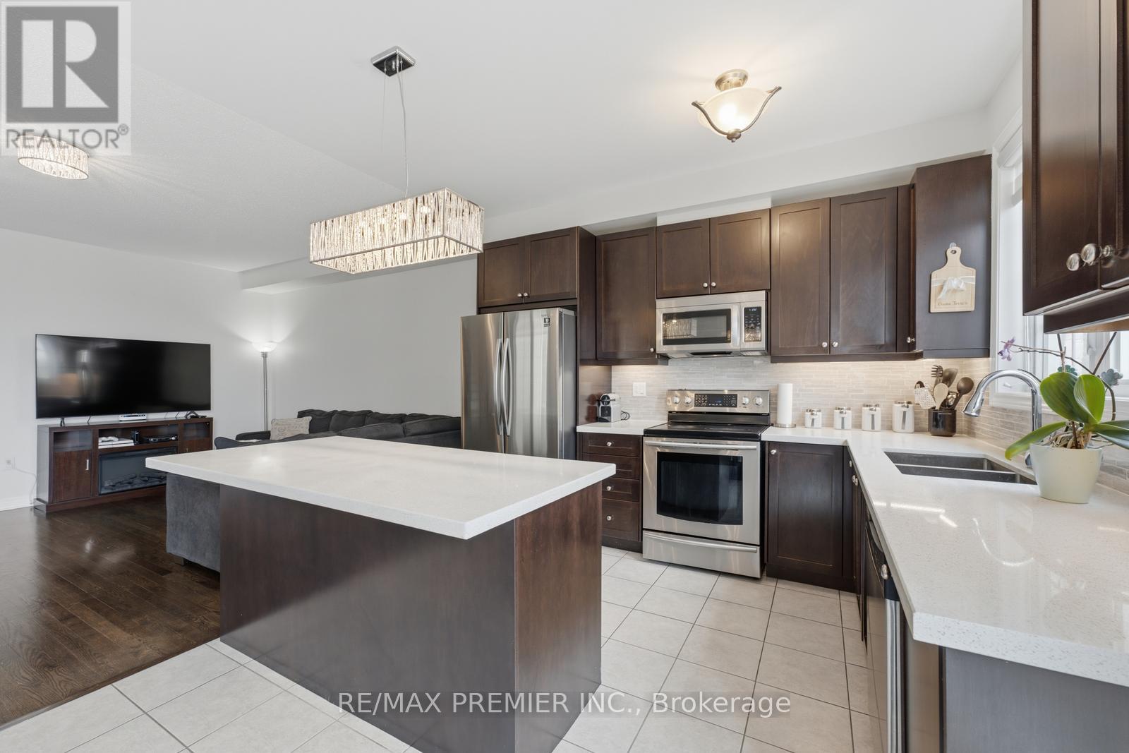 24 Zanetta Crescent, Brampton, Ontario  L6Y 6A3 - Photo 13 - W13666162