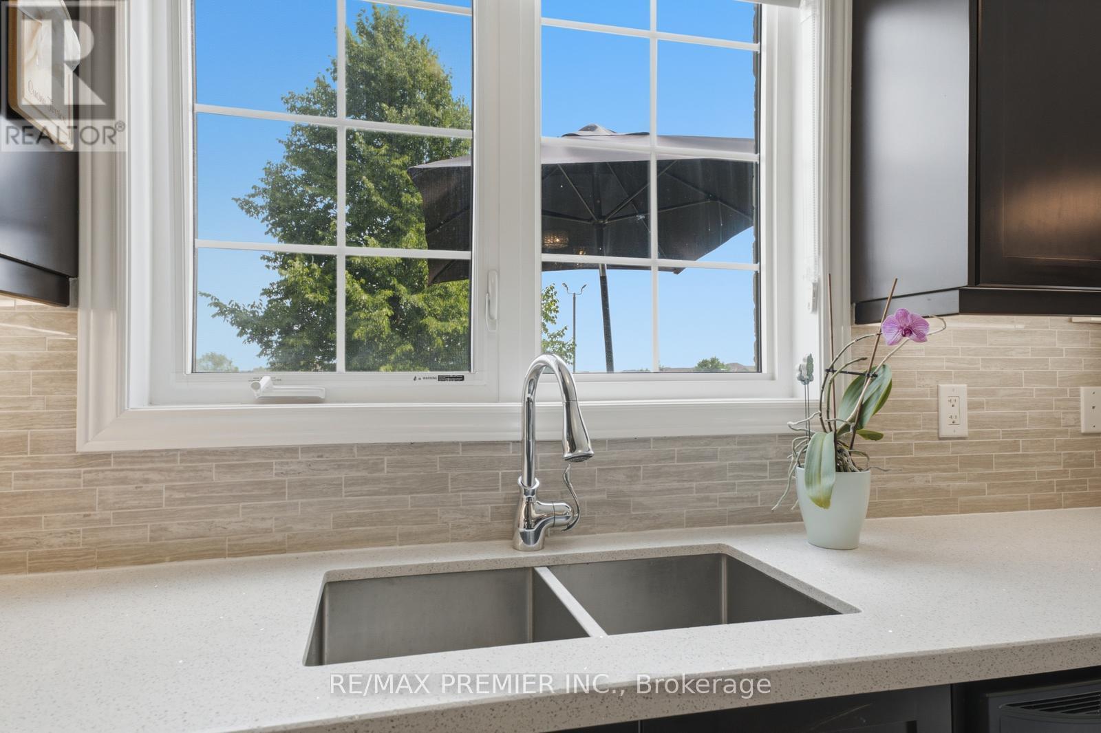 24 Zanetta Crescent, Brampton, Ontario  L6Y 6A3 - Photo 14 - W13666162