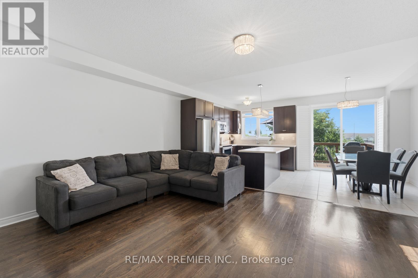 24 Zanetta Crescent, Brampton, Ontario  L6Y 6A3 - Photo 6 - W13666162