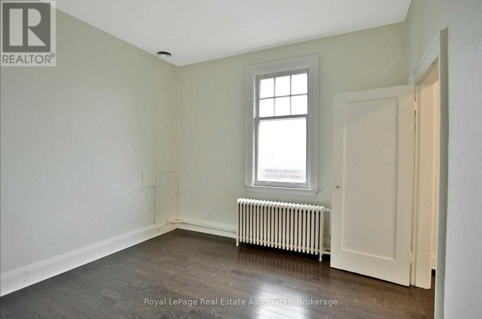 203 B - 94 Lakeshore Road E, Mississauga, Ontario L5G 1E3 - Photo 6 - W13666198