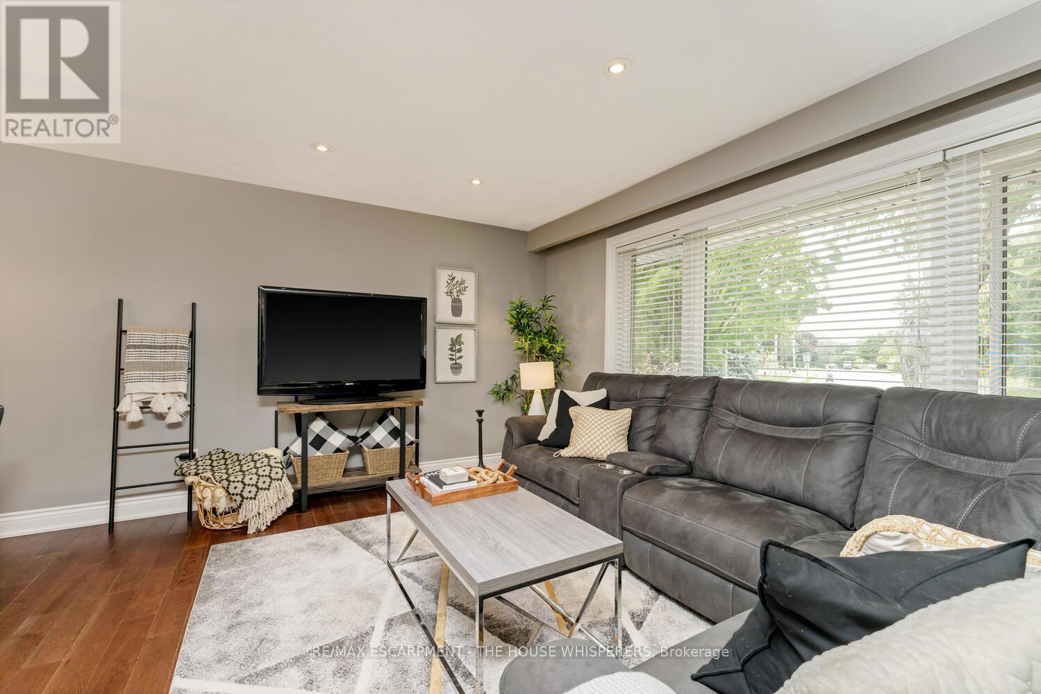 400 Highside Drive, Milton, Ontario  L9T 1X1 - Photo 5 - W13666210