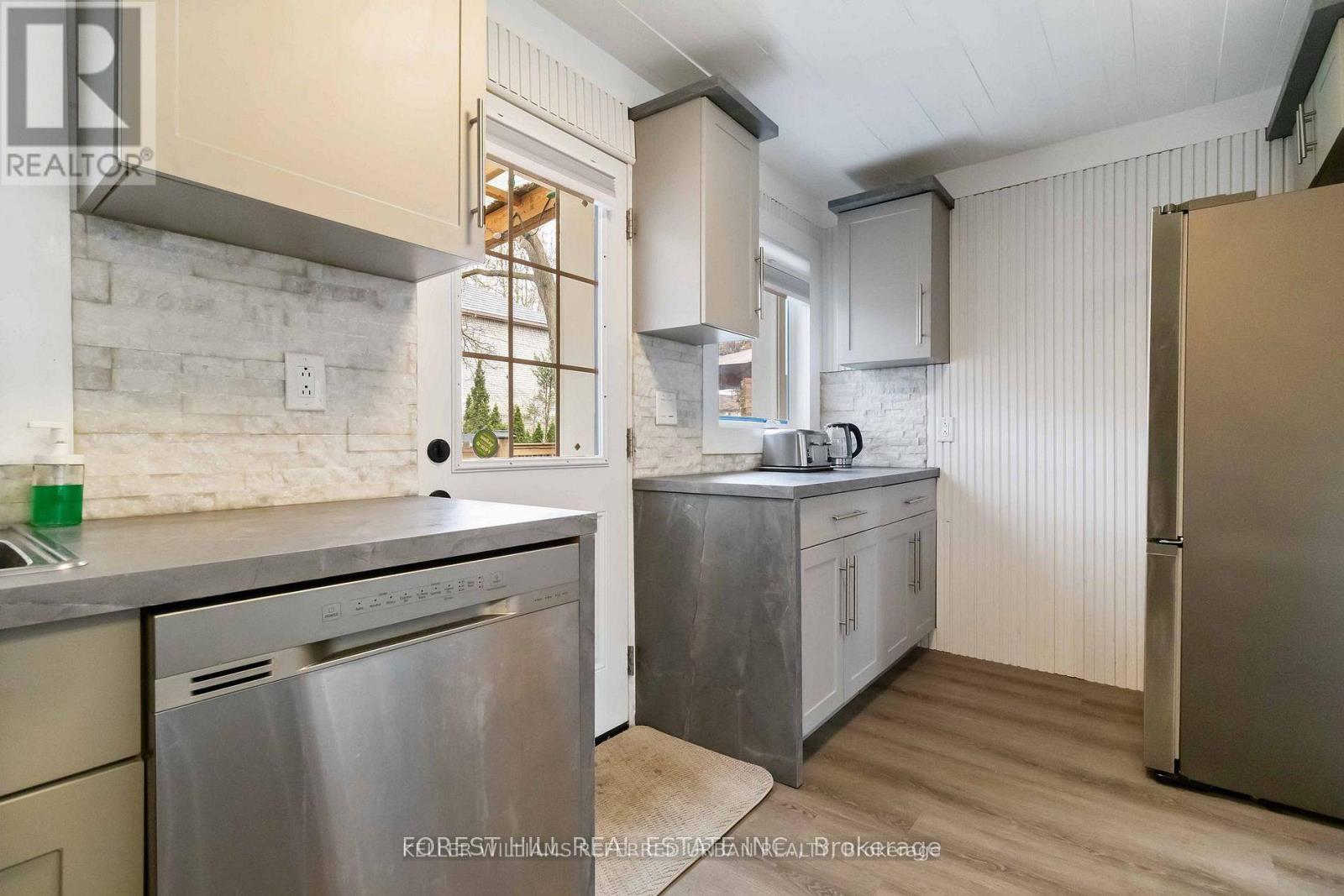 310 Senlac Road, Toronto, Ontario  M2R 1R1 - Photo 3 - C13169992