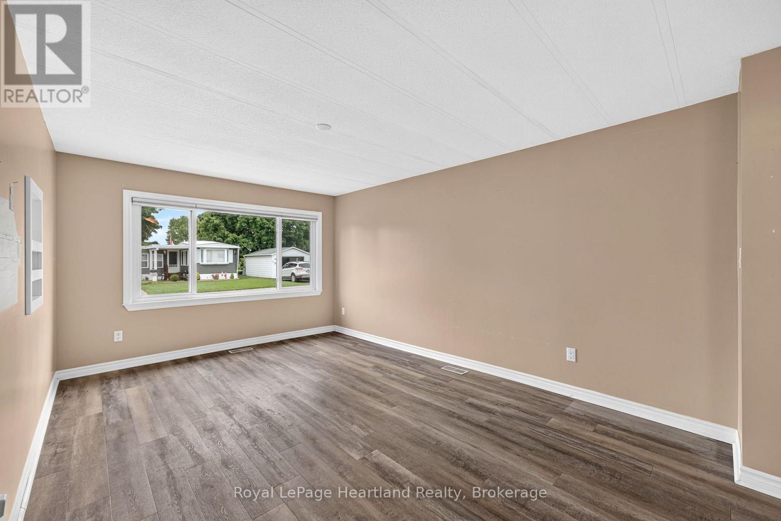 12 Velma Street, Strathroy-Caradoc, Ontario  N7G 3L3 - Photo 9 - X13517492