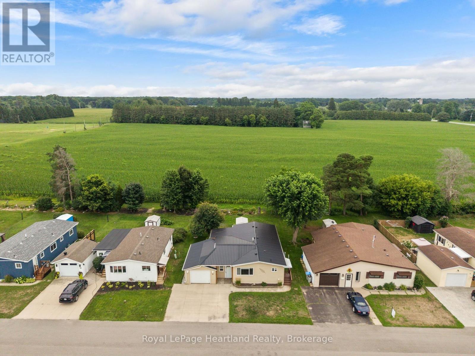12 Velma Street, Strathroy-Caradoc, Ontario  N7G 3L3 - Photo 47 - X13517492