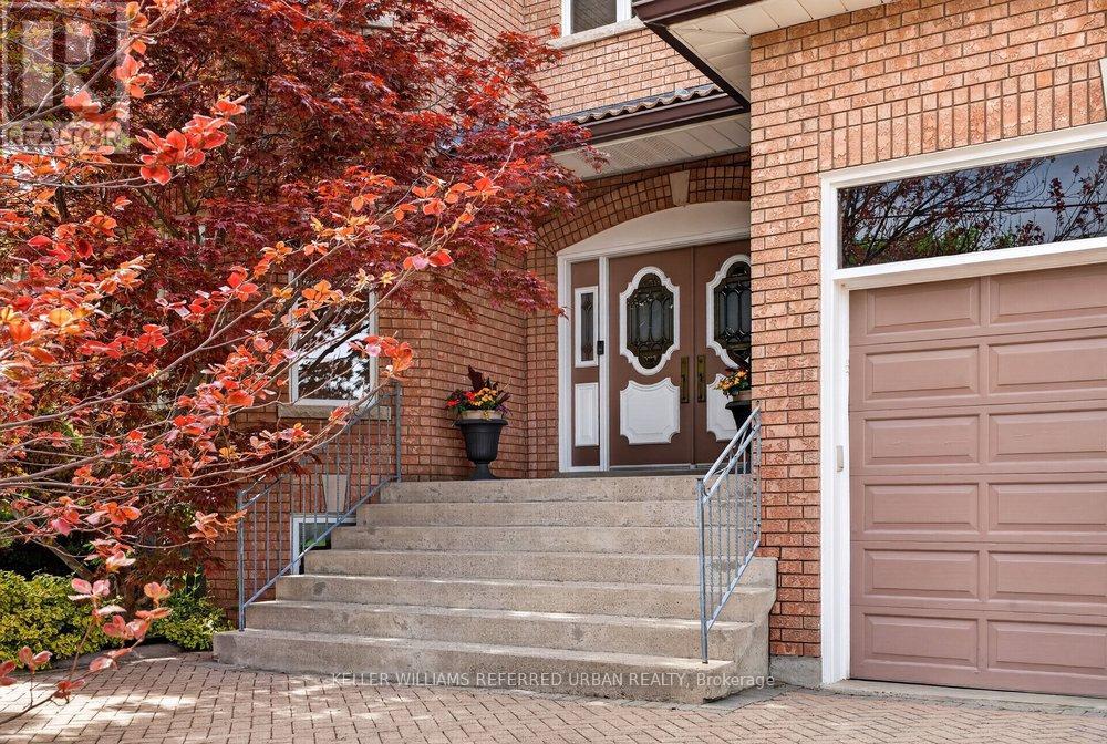 162 Codsell Avenue, Toronto, Ontario  M3H 3W6 - Photo 2 - C13156062