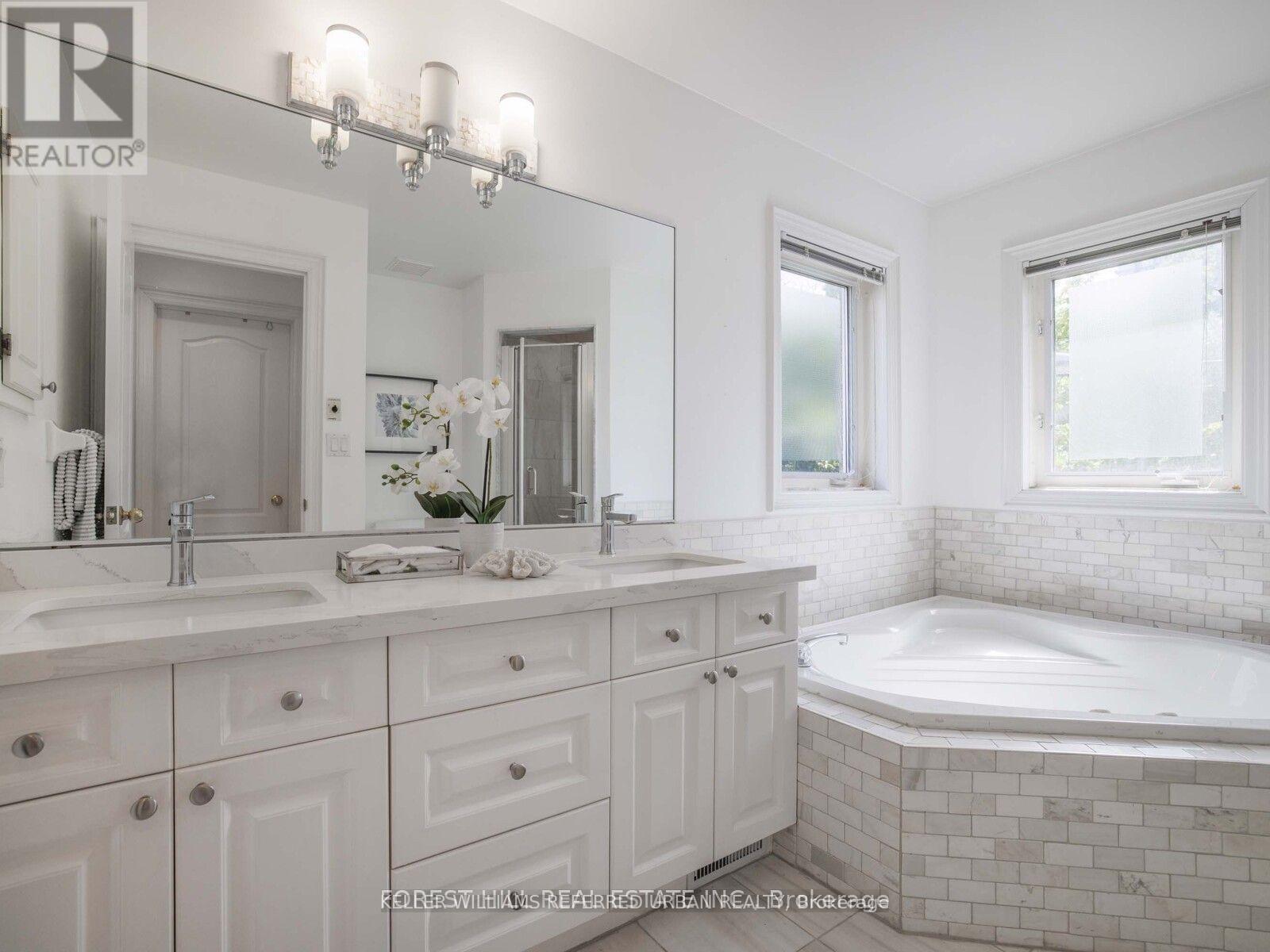125 Spring Garden Avenue, Toronto, Ontario  M2N 3G4 - Photo 19 - C13473632
