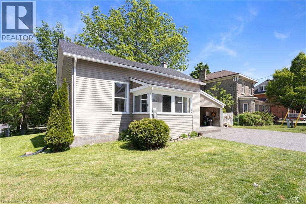 42 Beale Street, Woodstock, Ontario  N4S 6W9 - Photo 1 - 40855263