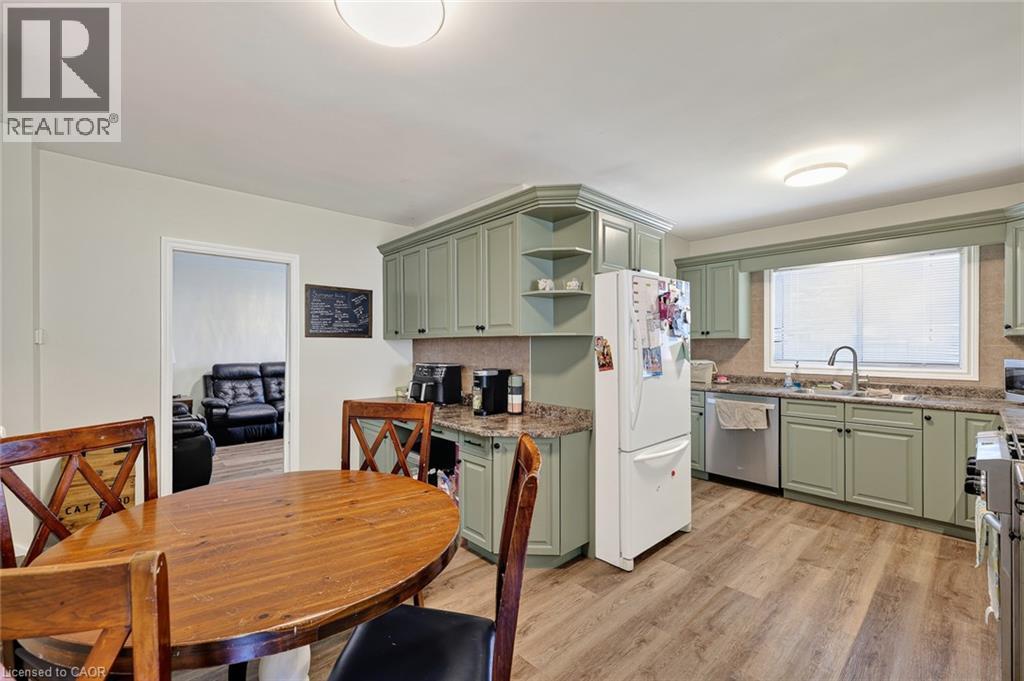 138 Lyndale Crescent, Woodstock, Ontario  N4S 7S9 - Photo 14 - 40853480