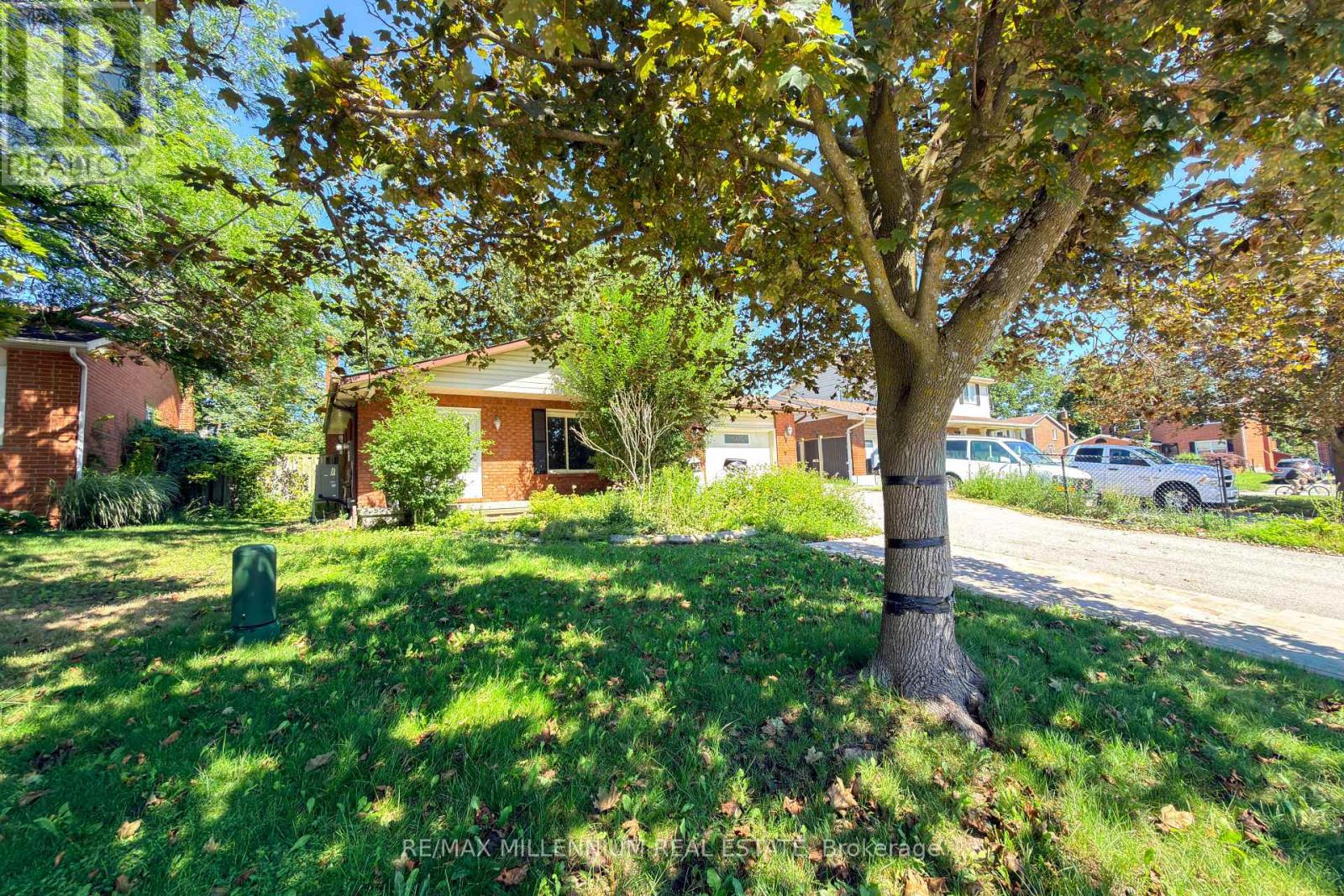 5 PEPLER PLACE, Barrie, Ontario