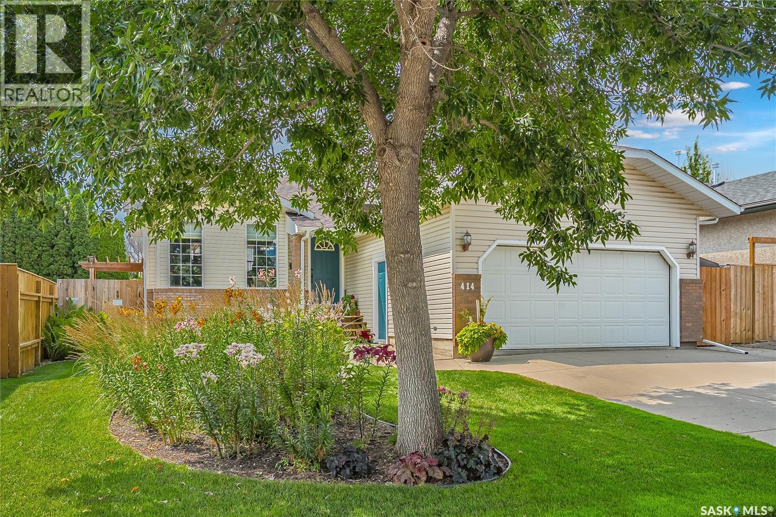 414 Sumner Lane, Saskatoon, Saskatchewan  S7L 7L9 - Photo 3 - SK045198