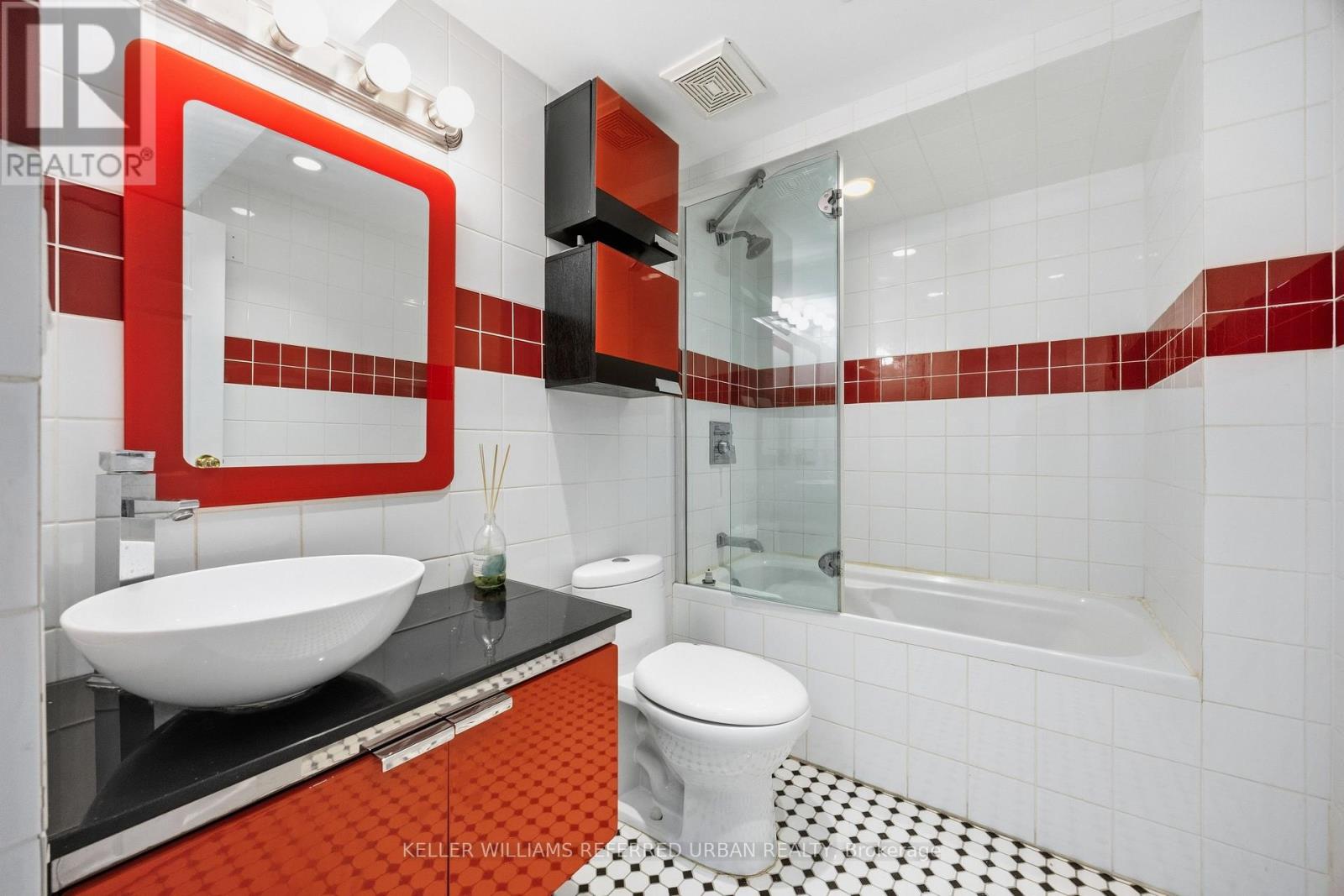 Basement - 54 Gwynne Avenue, Toronto, Ontario M6K 2C4 - Photo 13 - W13558856