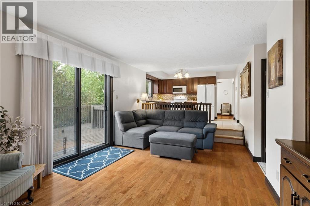 8 Perin Place, Kitchener, Ontario  N2P 1L5 - Photo 6 - 40854339