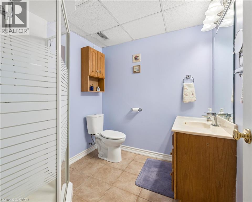 8 Perin Place, Kitchener, Ontario  N2P 1L5 - Photo 22 - 40854339