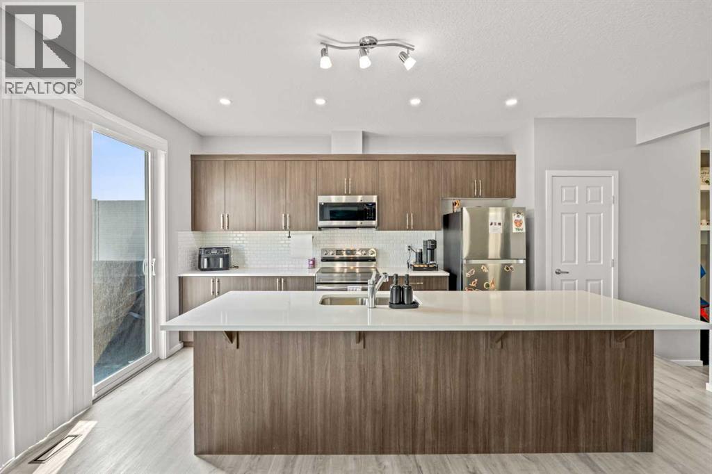 260 Carringham Way Nw, Calgary, Alberta  T3P 1V9 - Photo 12 - A2336237