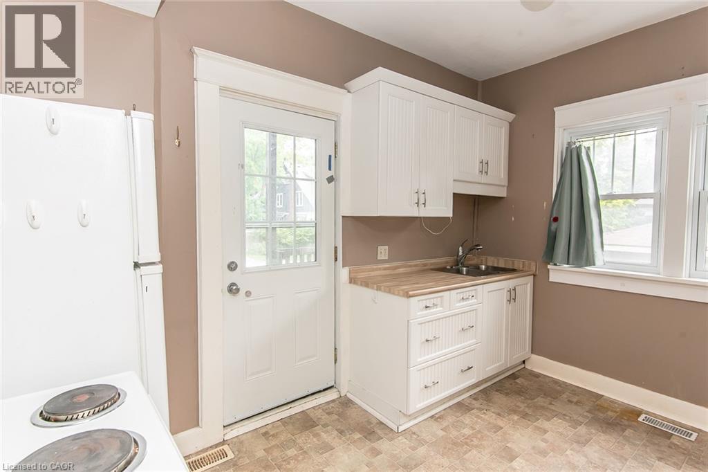 64 Simeon Street, Kitchener, Ontario N2H 1S5 - Photo 26 - 40854729