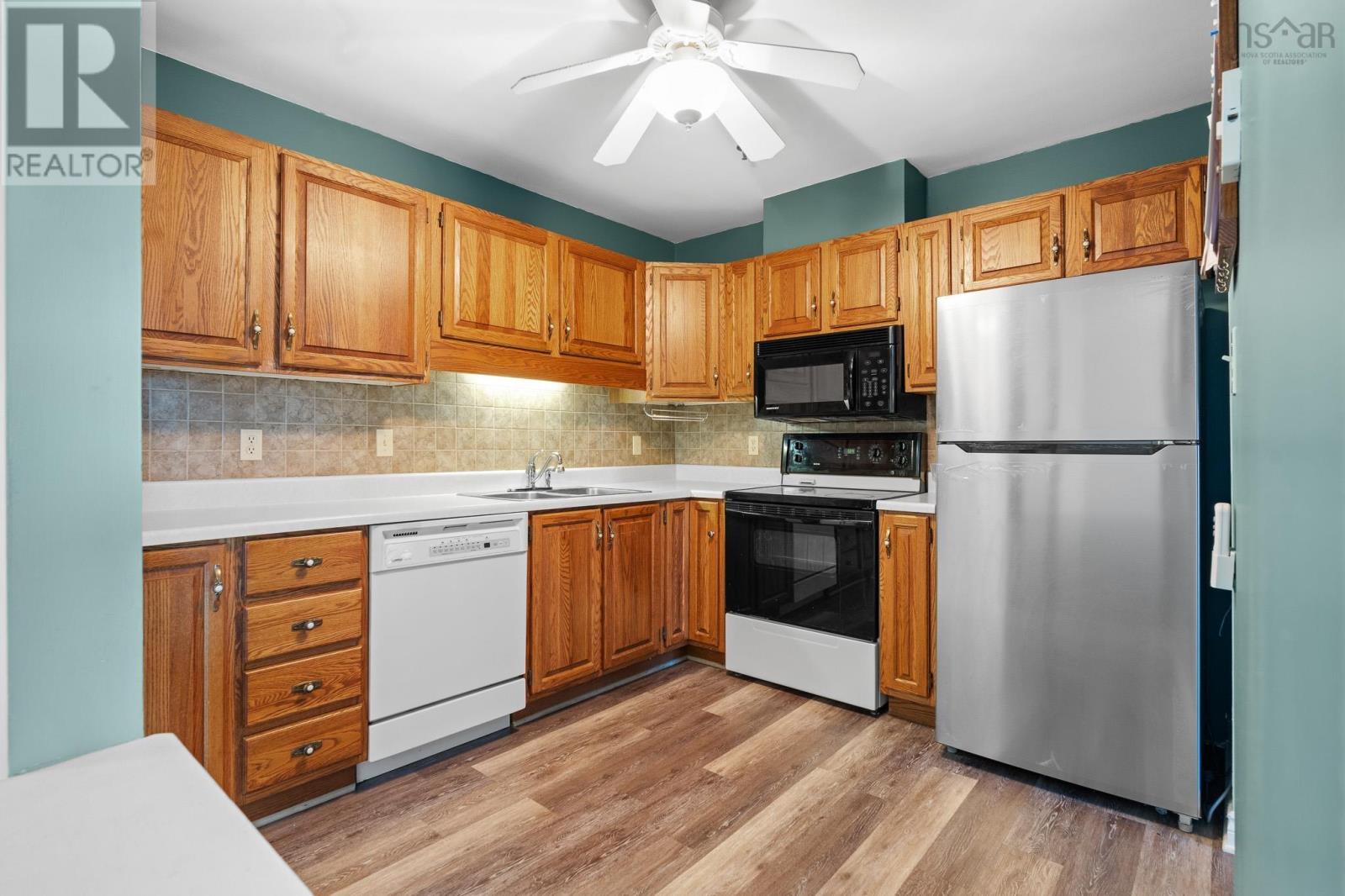 402 64 Cumberland Drive, Cole Harbour, Nova Scotia  B2V 2C7 - Photo 13 - 202620356
