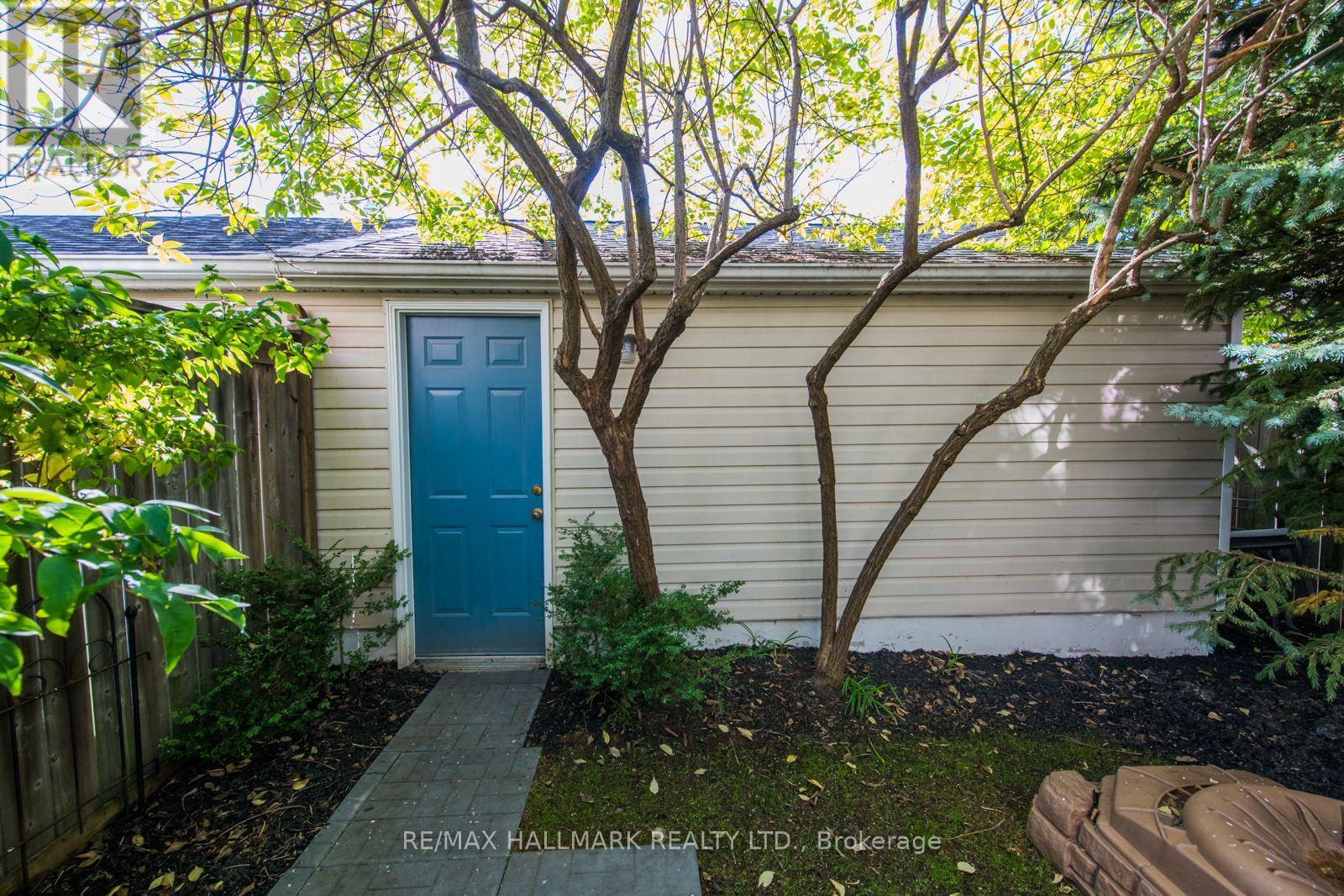 15 Whistle Post Street, Toronto, Ontario  M4E 3W7 - Photo 41 - E13659094