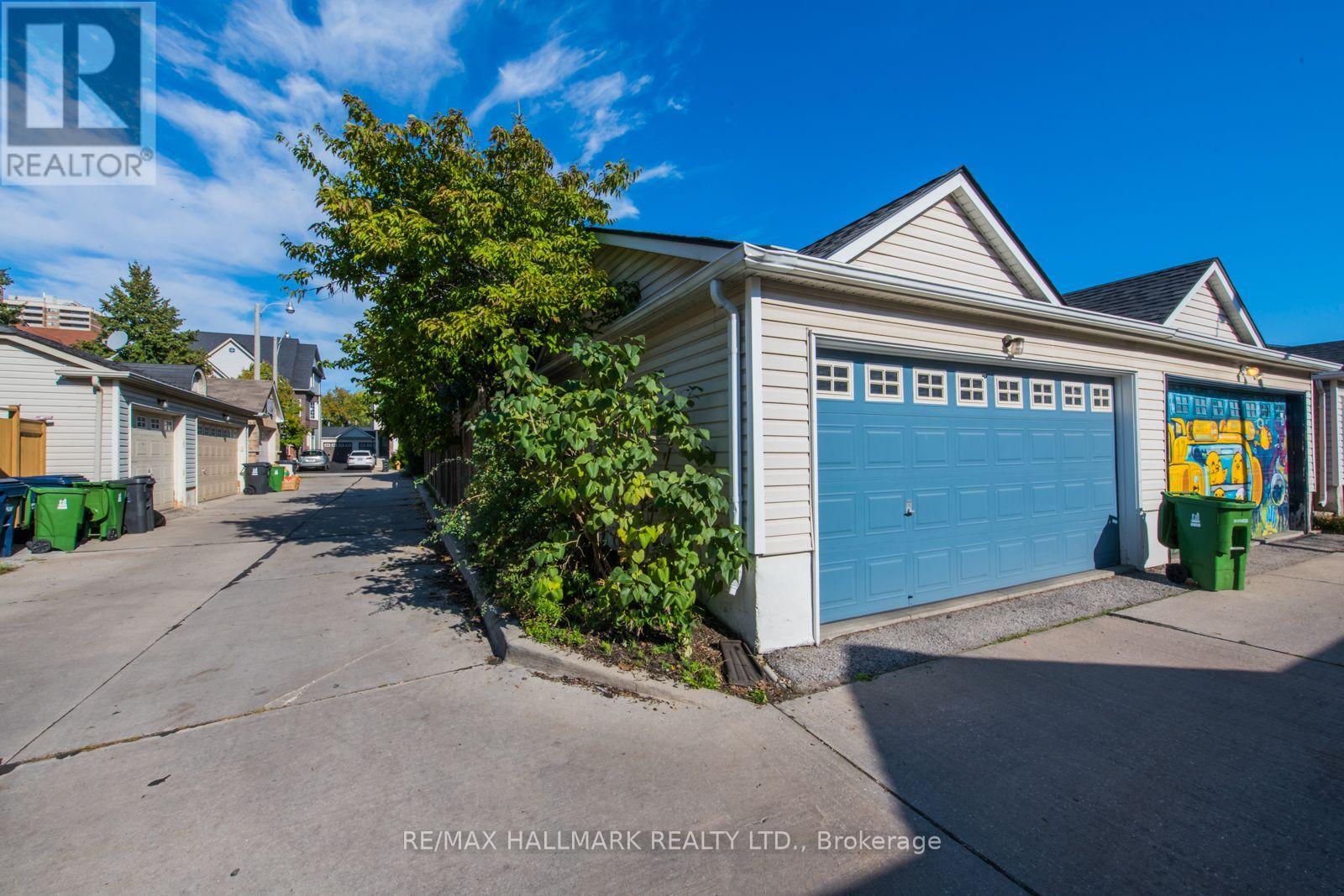 15 Whistle Post Street, Toronto, Ontario  M4E 3W7 - Photo 43 - E13659094
