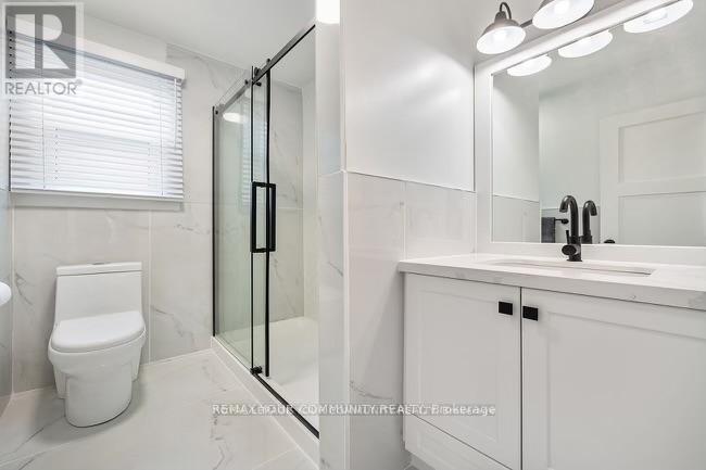 Main - 42 Lockerbie Avenue, Toronto, Ontario  M9N 3A2 - Photo 5 - W13573352