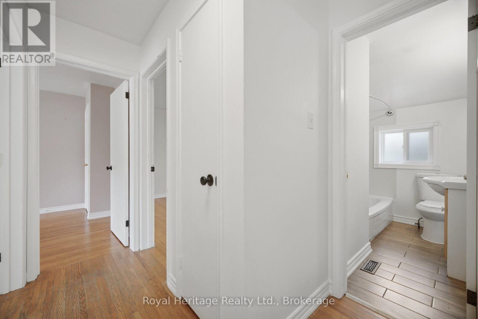 1546 Lakemount Street, Oshawa, Ontario  L1J 3Y2 - Photo 10 - E13666314