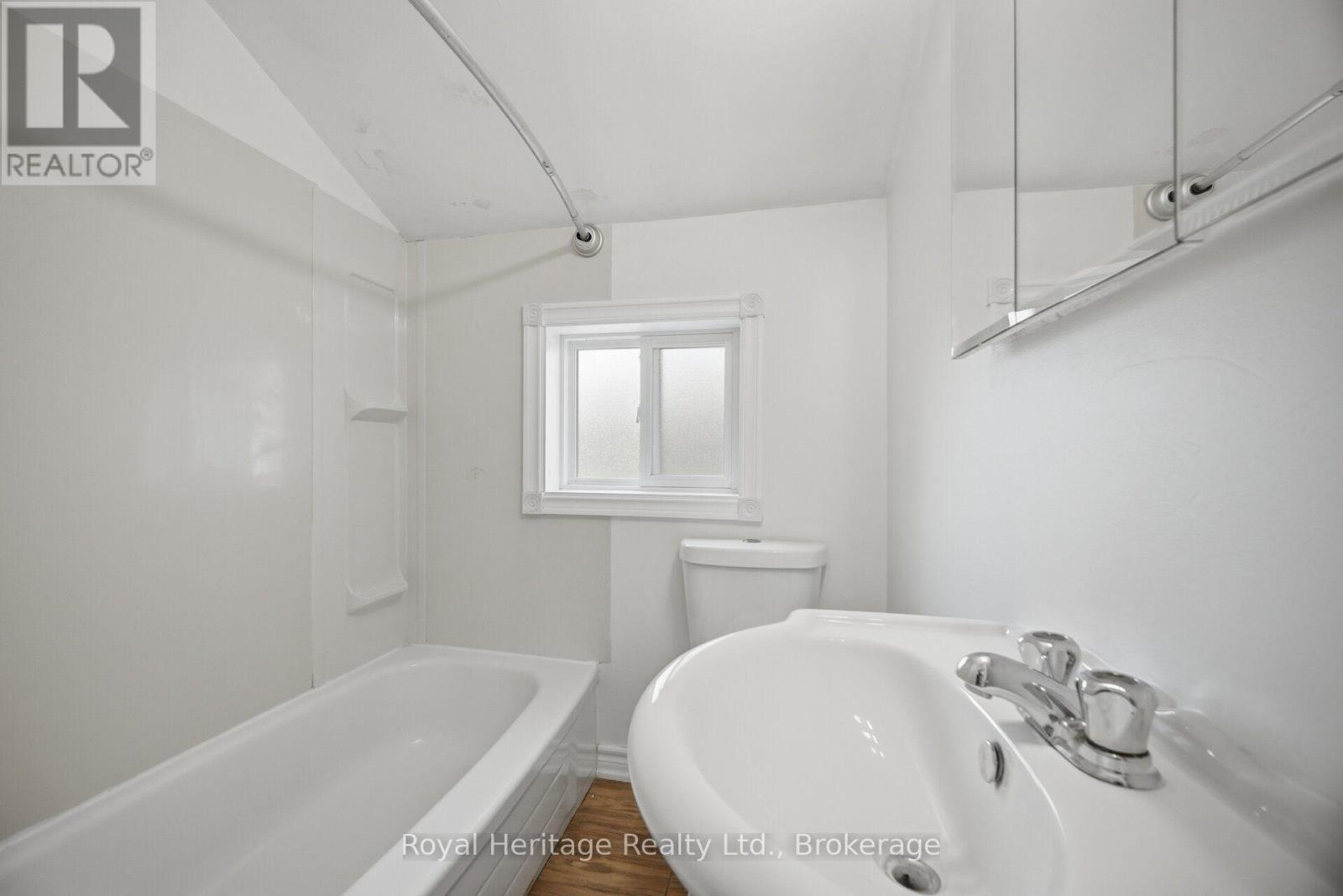 1546 Lakemount Street, Oshawa, Ontario  L1J 3Y2 - Photo 16 - E13666314