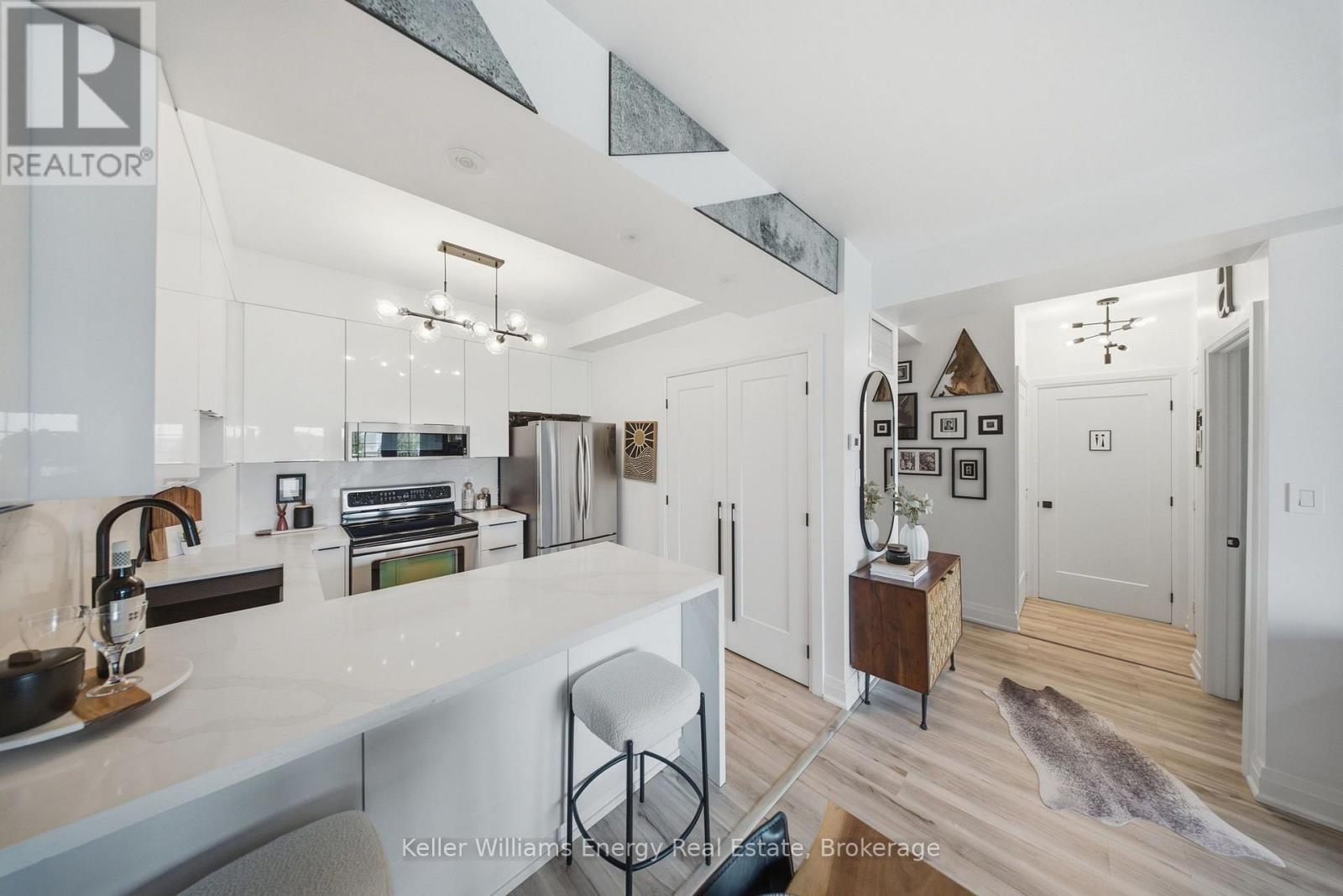 308 - 395 Lakebreeze Drive, Clarington, Ontario  L1B 0A5 - Photo 17 - E13666452