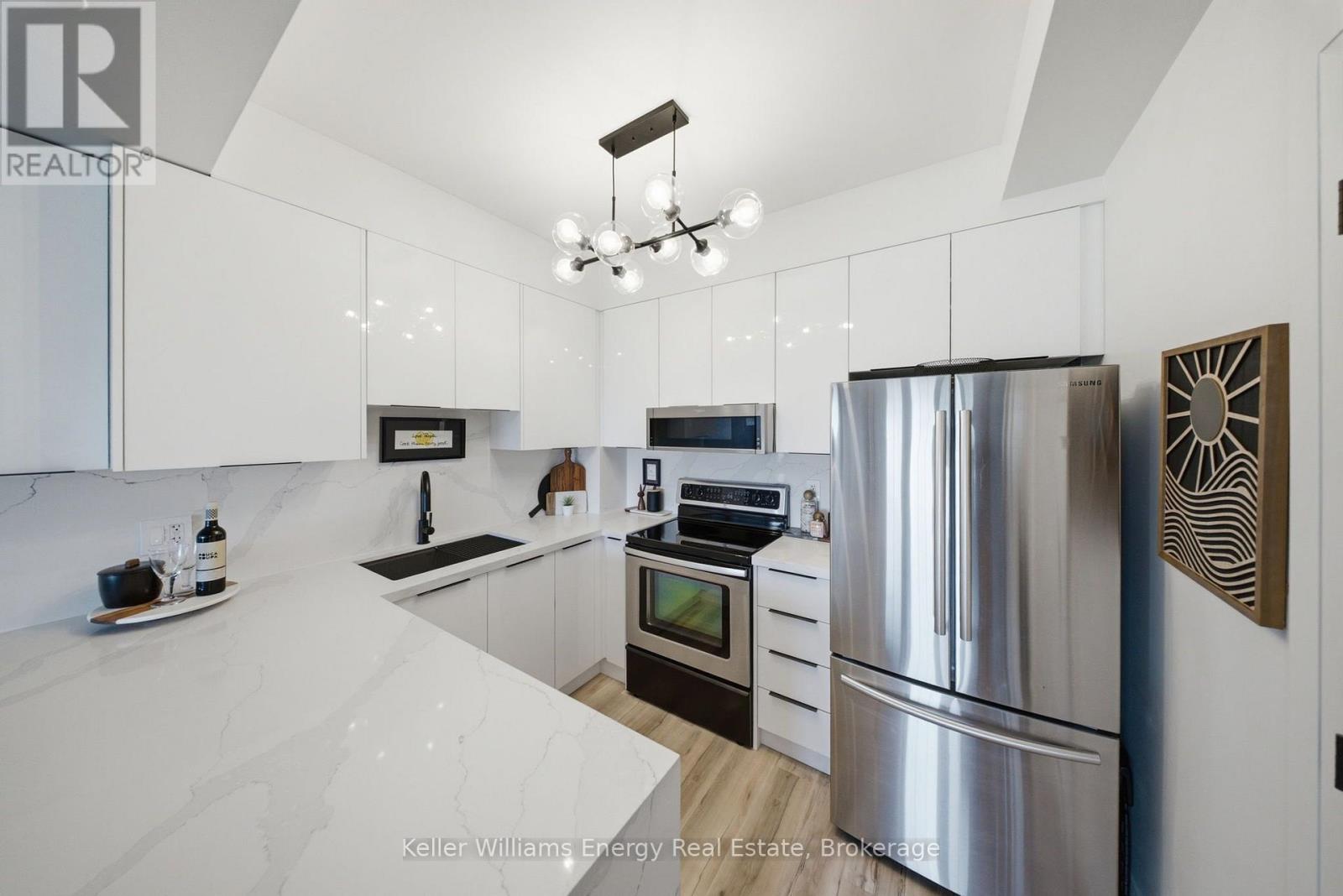 308 - 395 Lakebreeze Drive, Clarington, Ontario  L1B 0A5 - Photo 19 - E13666452