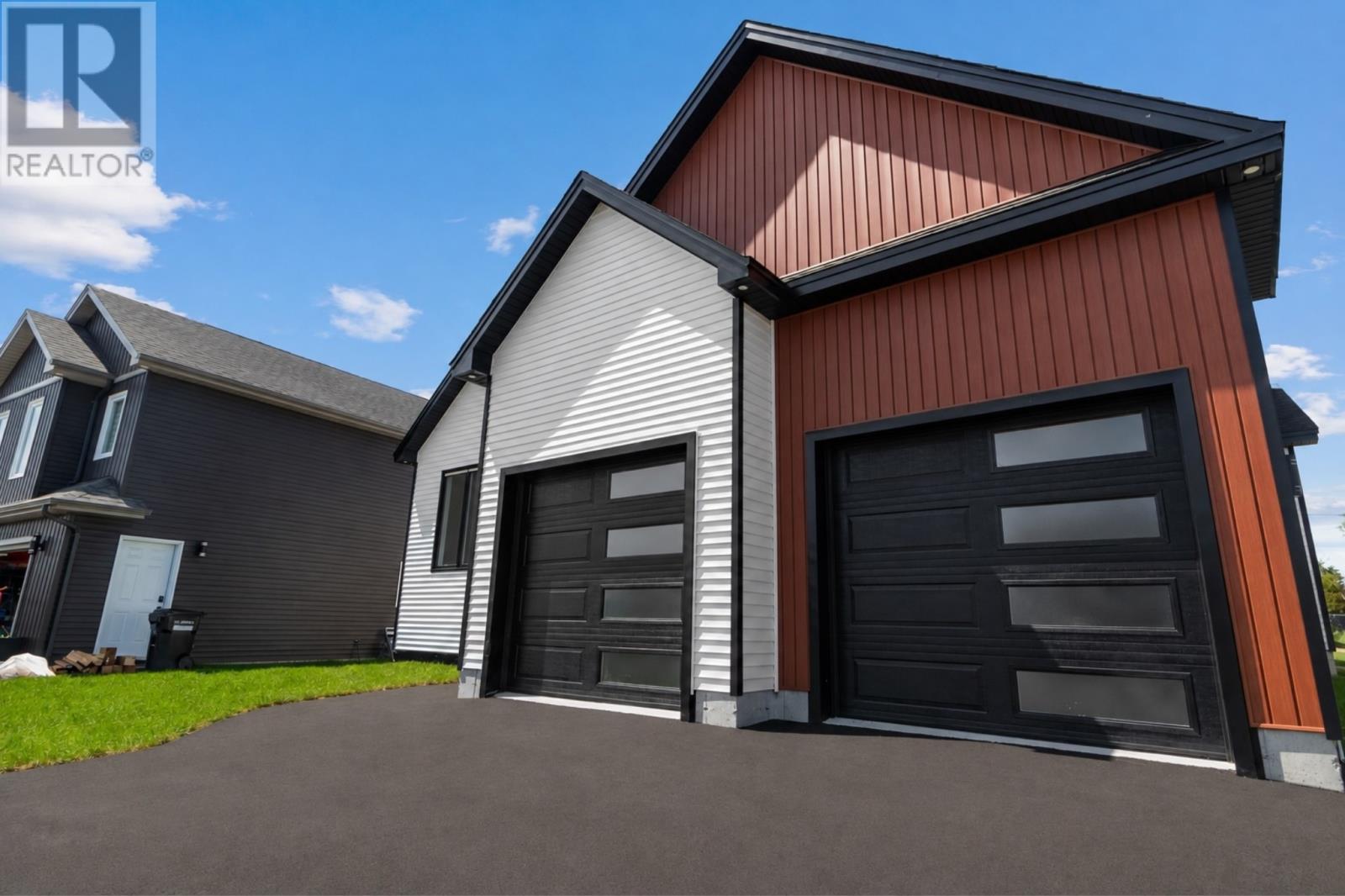 190 Castle Bridge Drive, St. John's — photo 2