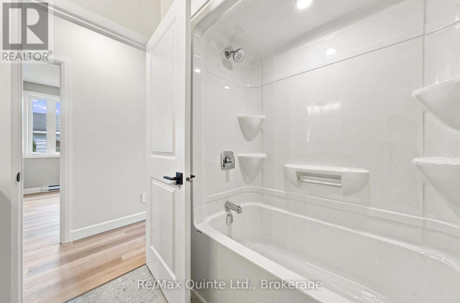 B - 5 Sienna Avenue, Belleville, Ontario  K8P 4G5 - Photo 17 - X13666398