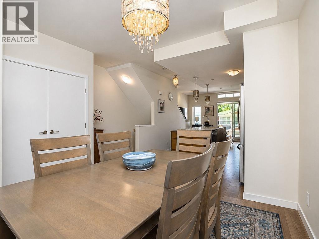 5902 Beachgate Lane, Sechelt, British Columbia V7Z 0S3 - Photo 6 - R3154615