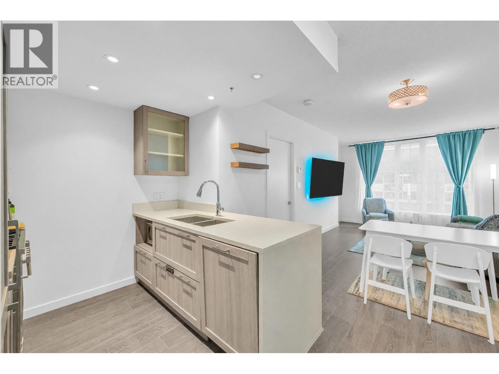 504 5598 Ormidale Street, Vancouver, British Columbia  V5R 0E5 - Photo 2 - R3154628