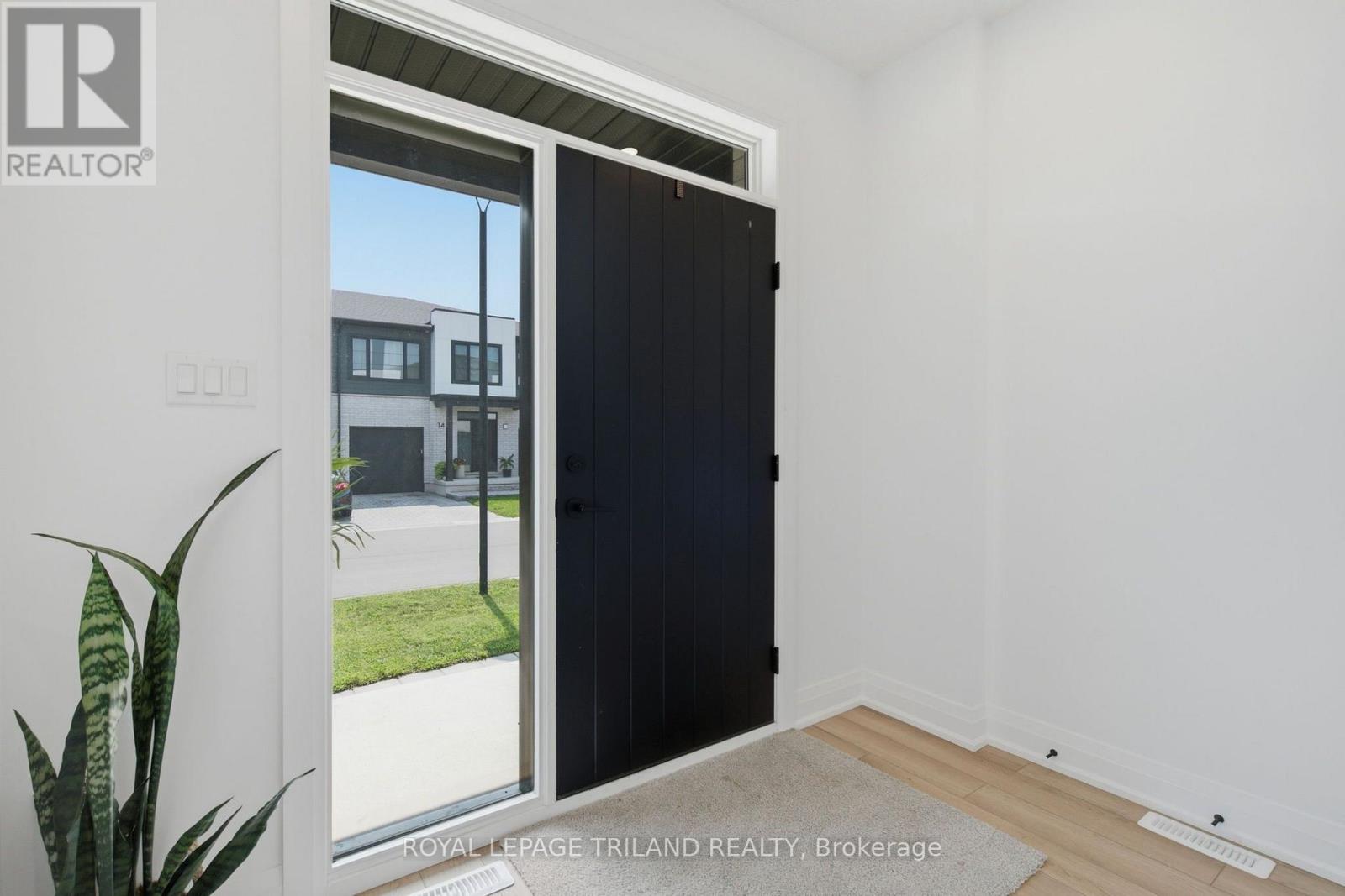 11 - 101 Swales Avenue, Strathroy-Caradoc, Ontario  N7G 0C1 - Photo 3 - X13666408